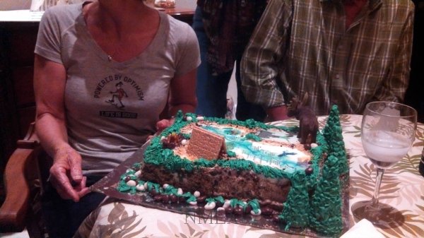 It's so beautiful I don't wanna cut it.