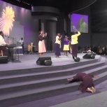 2018HHTChurchPerform1